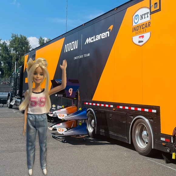 Meet your Posher, Seattle - Picture 2 of 3